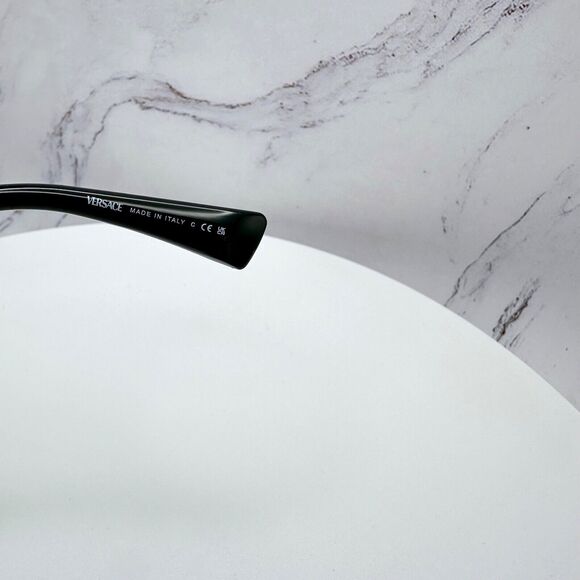 New Versace Sunglasses - Picture 8 of 16